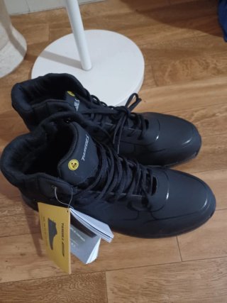 Botas de trabajo Paredes negras