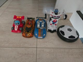 Set de 5 Juguetes: Coches y Robot