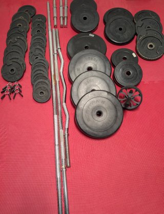 Lote completo de pesas, barras y discos