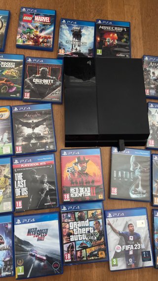 PS4 (PlayStation 4) 500GB sin mando + 20 Juegos