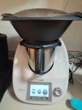 Thermomix TM5 con doble vaso y accesorios