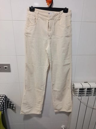 Pantalón ancho de pana crudo Zara Talla 38