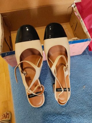 Zapatos Ángel Alarcón Beige y Negro Talla 39