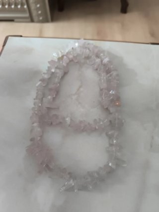 Collar de piedras naturales
