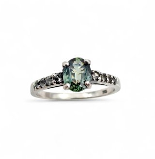 Anillo de Plata con Zafiro Verde y Topacios