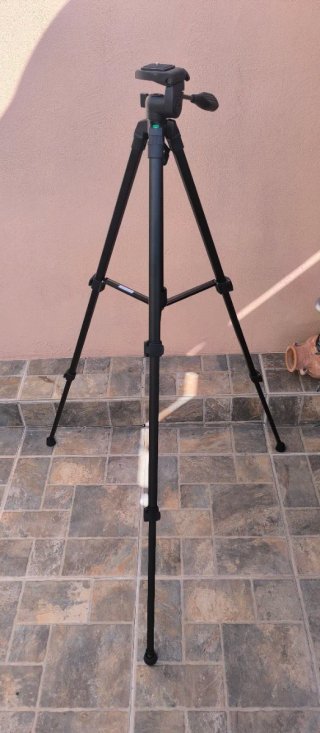 Trípode para Fotografía nuevo .  55cm a 155 cm