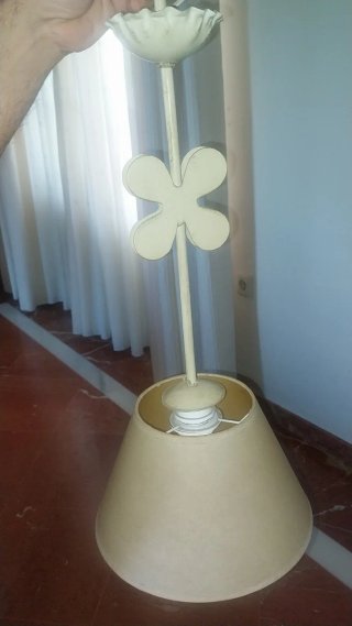 Lámpara de techo beige