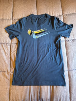 Camiseta Nike Azul claro
