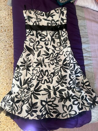 Vestido de Fiesta Estampado Blanco y Negro
