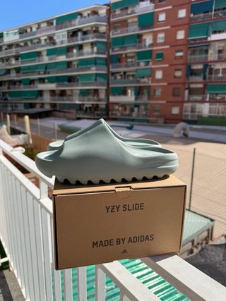 Adidas Yeezy Slide Salt
