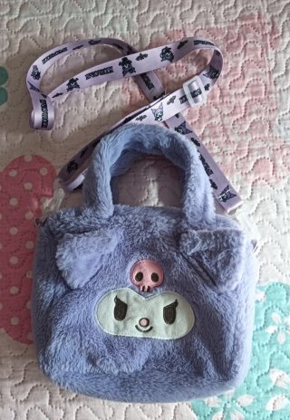 Bolso de peluche Kuromi
