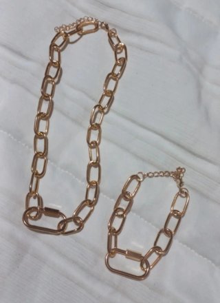 Conjunto de Collar y Pulsera de Eslabones