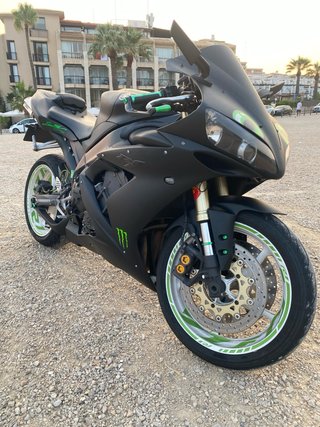 Yamaha YZF R1 2004