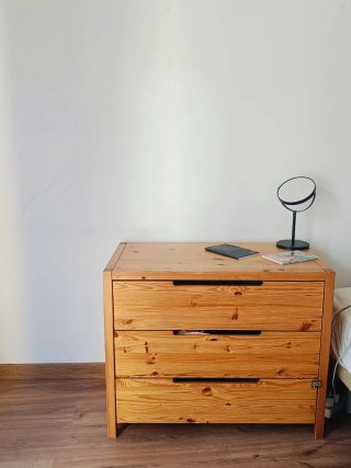 Cómoda de madera
