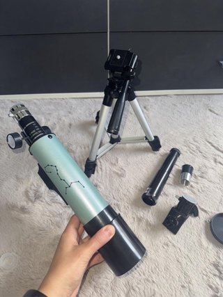 Telescopio con Trípode y Accesorios