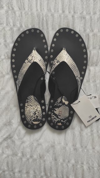 Sandalias Pull&Bear Serpiente Tachuelas T38