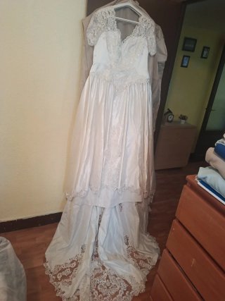 Vestido de novia con pedrería