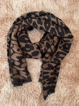 Bufanda pañuelo animal print leopardo marrón negro