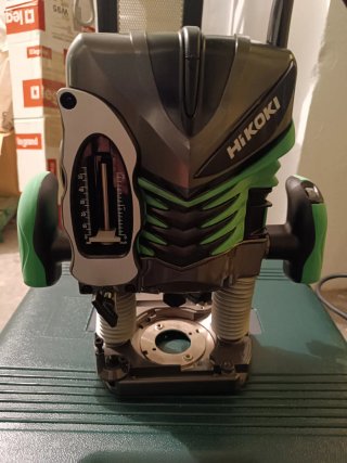 Fresadora HiKOKI M12V2WSZ