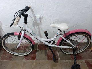 Bicicleta Infantil Blanca y Rosa