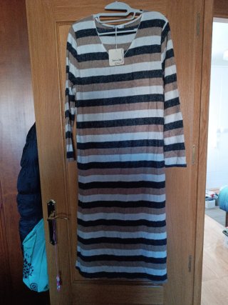 Vestido Largo de Invierno a Rayas