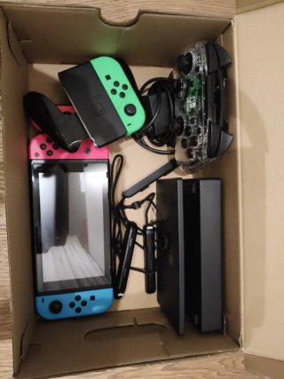 Nintendo Switch con accesorios