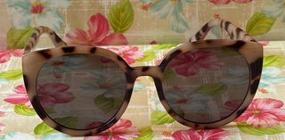 Gafas de sol Zara con estuche