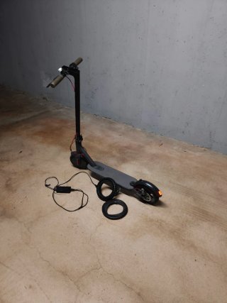 Patinete Eléctrico Xiaomi Mi Electric Scooter 365