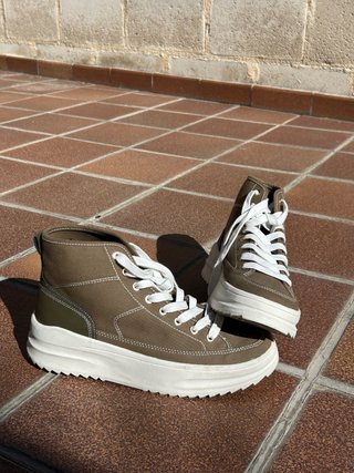 Zapatillas Stradivarius Verde Oliva