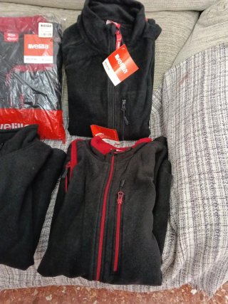 Polar Velilla Negro y Rojo