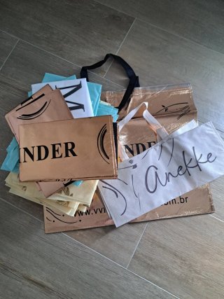 Lote de 20 Bolsas con Asas  Varias marcas