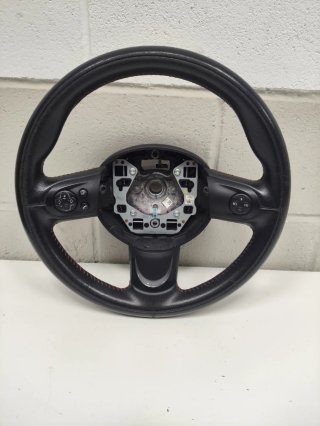 Volante deportivo con mandos Mini R56 R57.