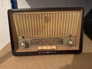 Radio Antigua Philips para Restaurar
