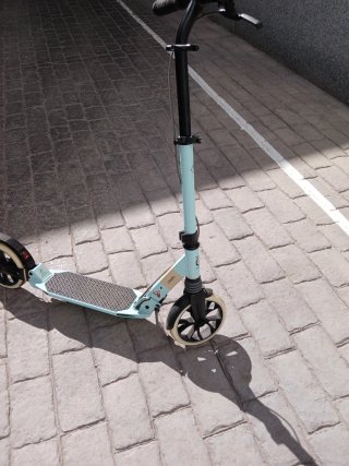 Patinete Urbano Color Azul Claro