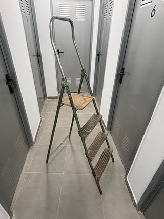 Escalera de 4 peldaños
