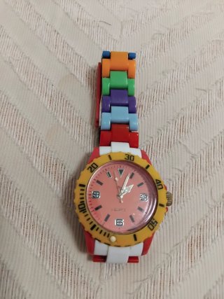 Reloj Analógico Multicolor