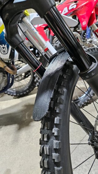 Guardabarros RockShox 35 para Bicicleta