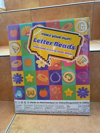 Kit para hacer pulseras Letter Beads