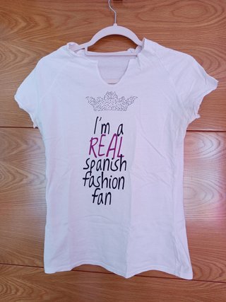 Camiseta Blanca con Estampado
