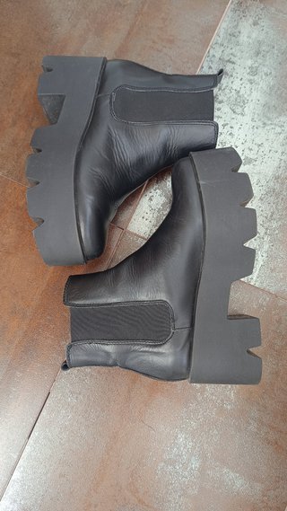Botines Chelsea de Piel Plataforma Track Talla 36