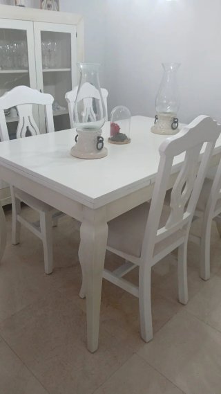 Conjunto Comedor con 4 Sillas