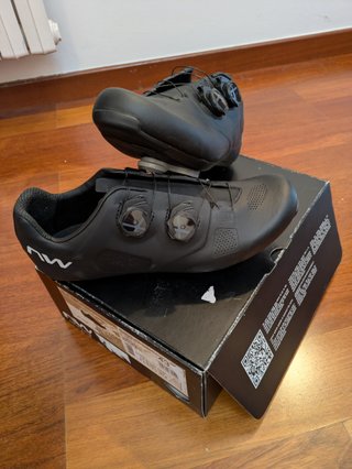 NUEVAS Zapatillas NORTHWAVE REVOLUTION 3 talla 43