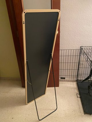 Espejo de suelo con soporte