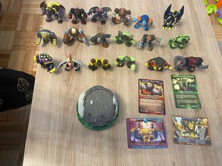 Set de 17 Figuras Gormiti con Altar
