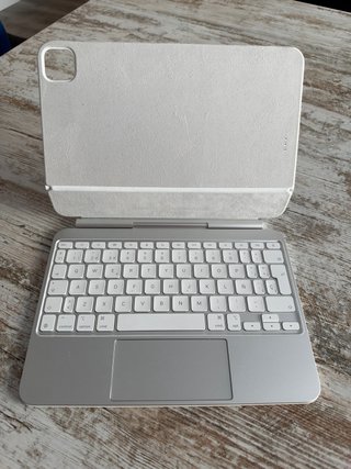 Apple Magic Keyboard para iPad Pro (M5 y M4)