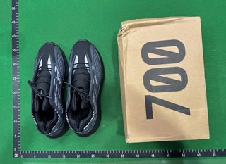 Zapatillas Adidas Yeezy 700