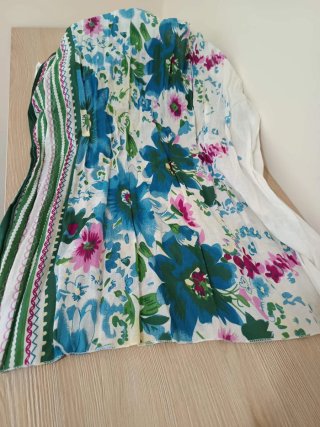 Pañuelo de Cuello Estampado Floral