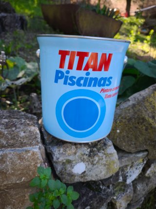 Pintura Clorocaucho para Piscinas Titan