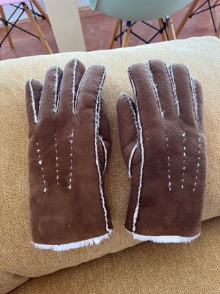 Guantes de pelo marrones