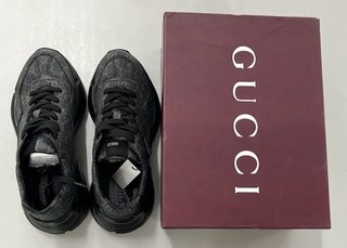 Zapatillas Gucci Rhyton Negras
